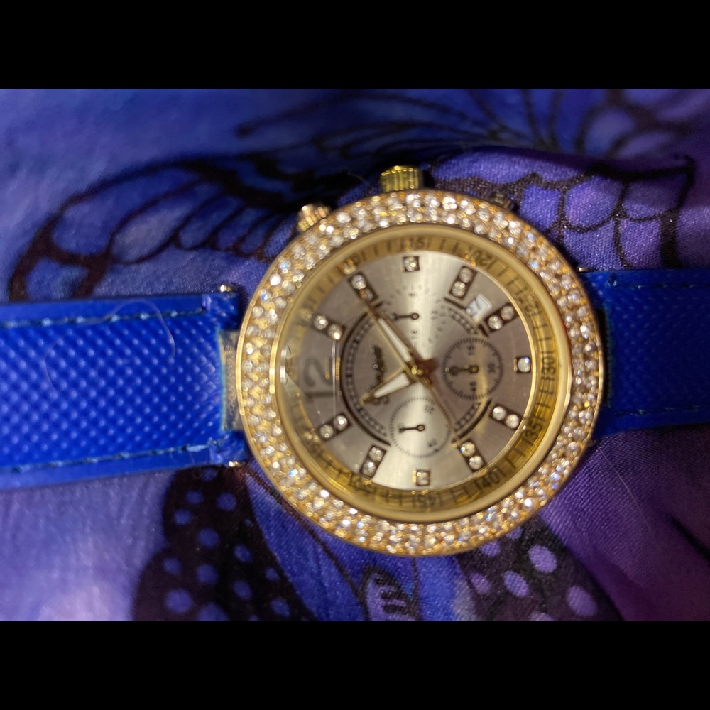 💟Very nice Royal blue watch